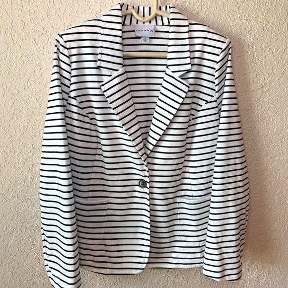 Pure Energy Jackets & Blazers - Pure Energy White and Black Striped Lightweight Knit Jacket Blazer